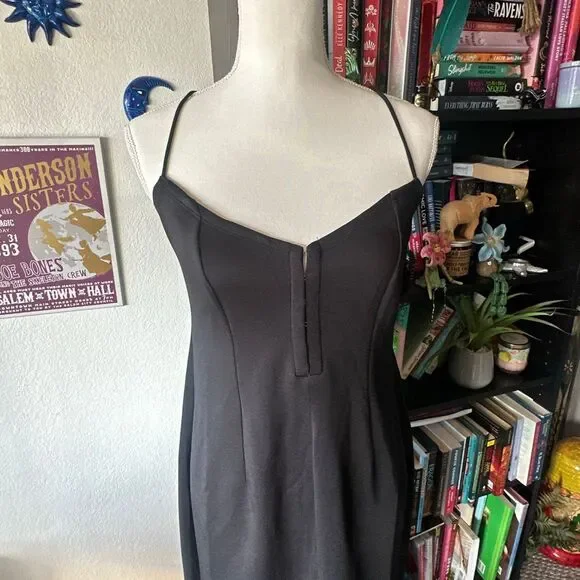 Asos Size 10 Black cross back Maxi Dress NWT - Picture 2 of 7